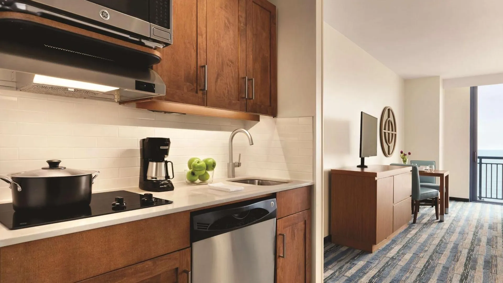 Hotel Hyatt House Virginia Beach / Oceanfront