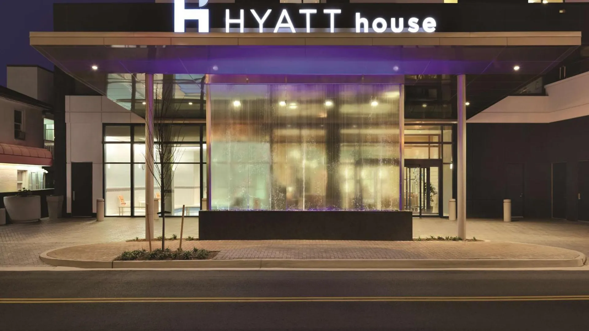 Hyatt House Virginia Beach / Oceanfront Hotel