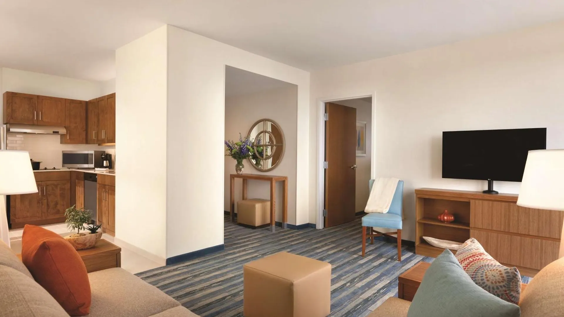 Hyatt House Virginia Beach / Oceanfront Hotel