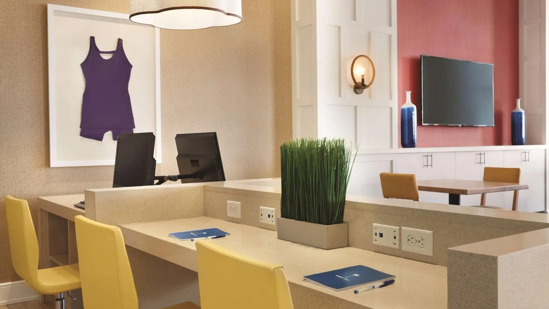 Hyatt House Virginia Beach / Oceanfront